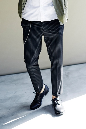 LOUNGE LIZARD ラウンジリザード No.6853 R/P PIN STRIPE 2WAY STRETCH ANKLE CUT TROUSERS